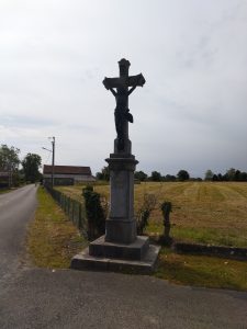 Crucifix à un croisement
