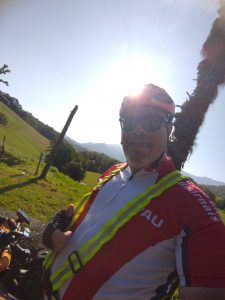 Un cycliste heureux au Cot de Hosse