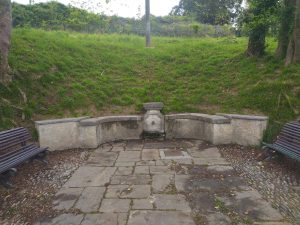 Une fontaine urbaine